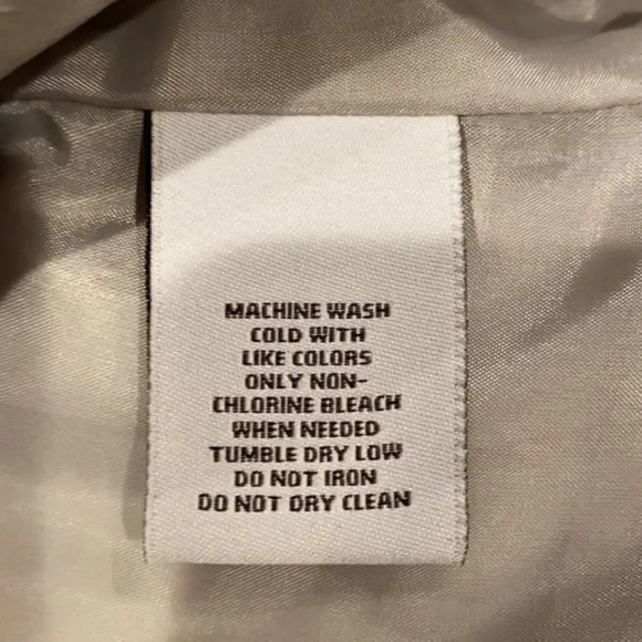 COPY - Jaclyn Smith faux leather metallic silver jacket - Picture 9 of 9